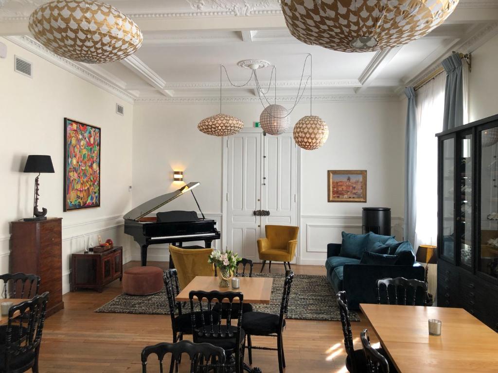 Posezení v ubytování Sourire Boutique Hôtel Particulier