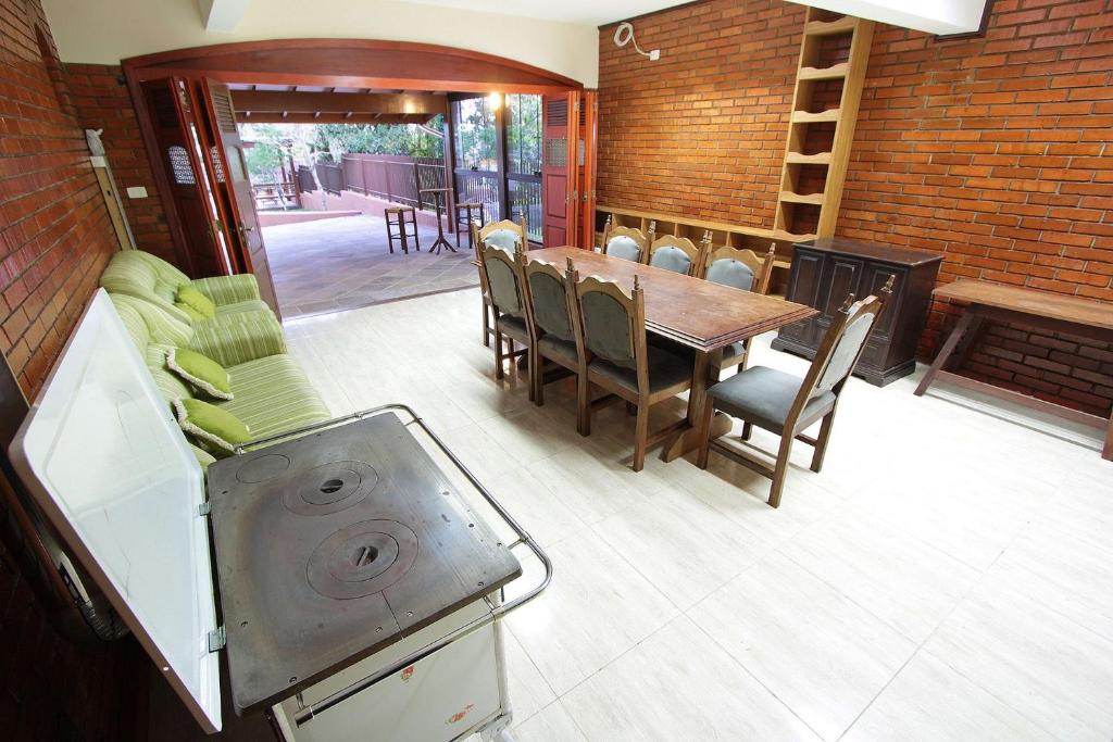 Monte Carlo - 10 Pessoas - Gramado  Monte Carlo - 10 Pessoas - Gramado