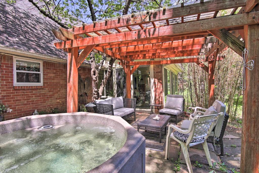 Private Home with Hot Tub and Patio Near Downtown Tulsa, Tulsa – Updated  2024 Prices