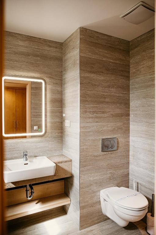 Koupelna v ubytování Tagore Spa Aparthotel
