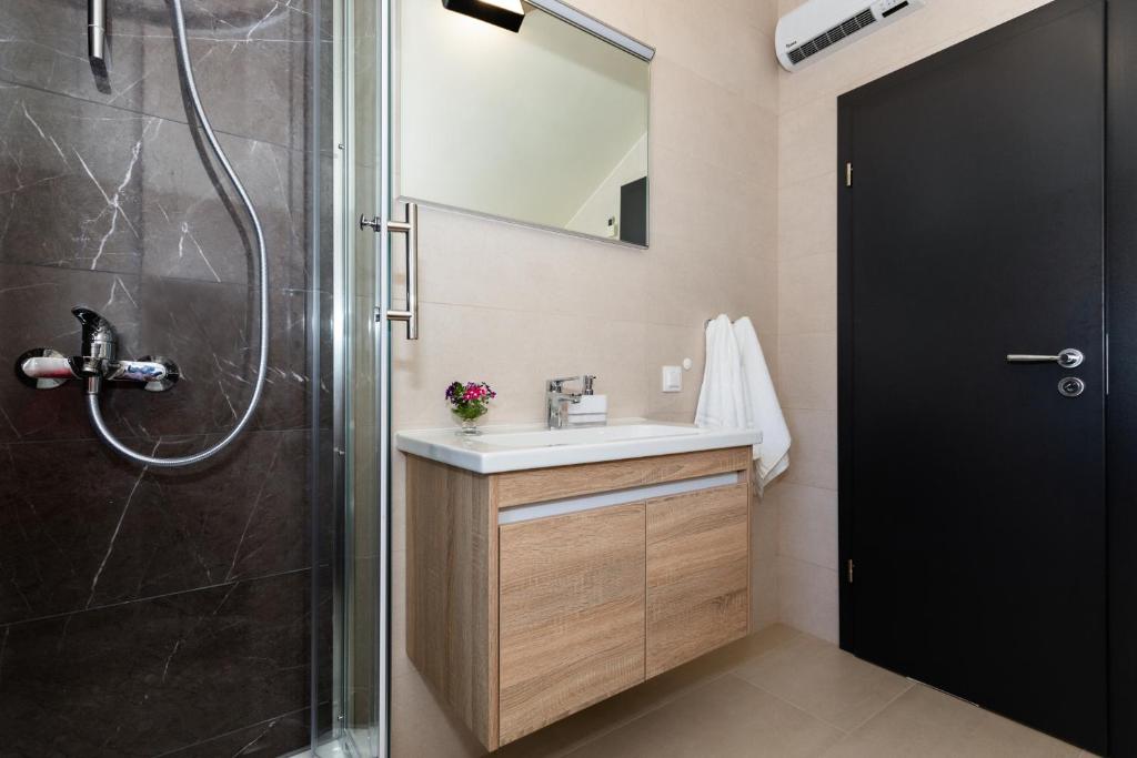 Kúpeľňa v ubytovaní Vitality Villa Mariante - free kajaks, sauna