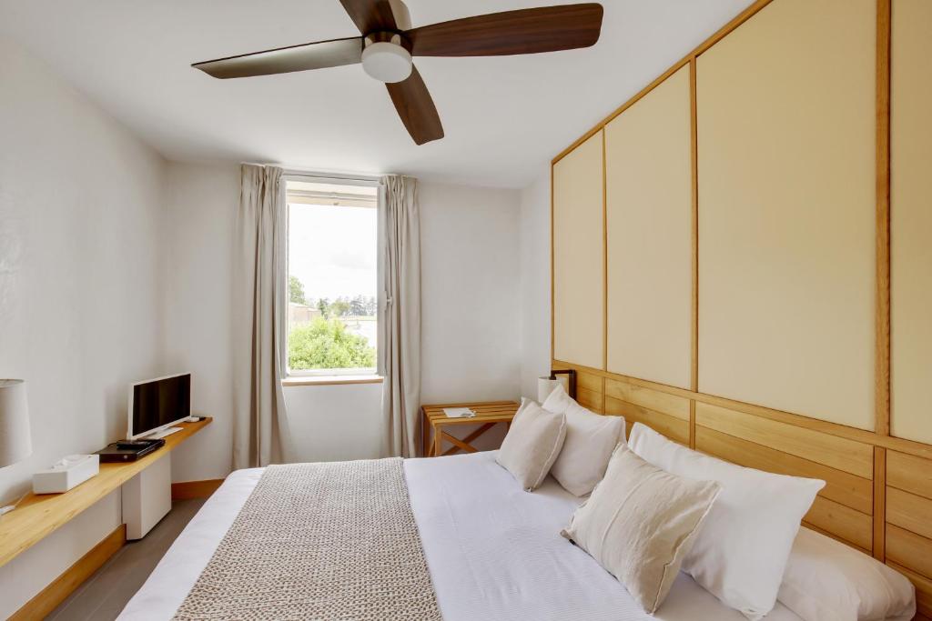 LOGIS DE VALANDRAUD - 9