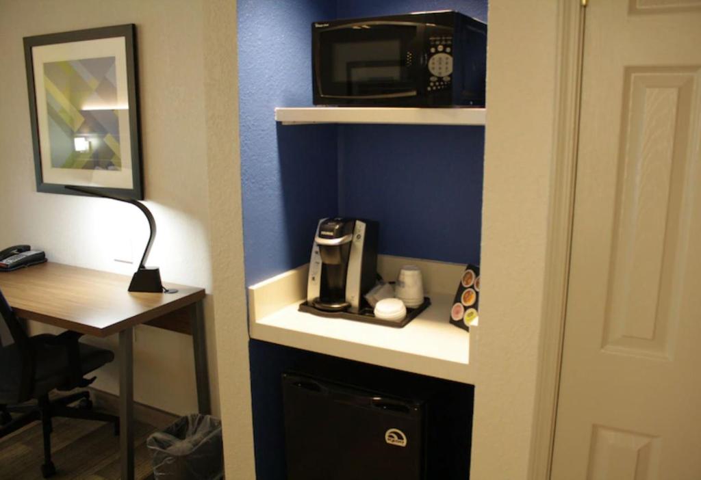 Holiday Inn Express Atlanta - Northeast I-85 - Clairmont Road, an IHG Hotel - Salle Roi Standard
