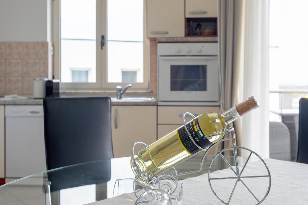 Apartments Jakic 1 - 17