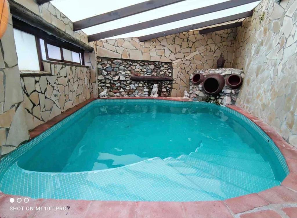 Kolam renang di atau dekat dengan Villa Jardin piscina climatizada