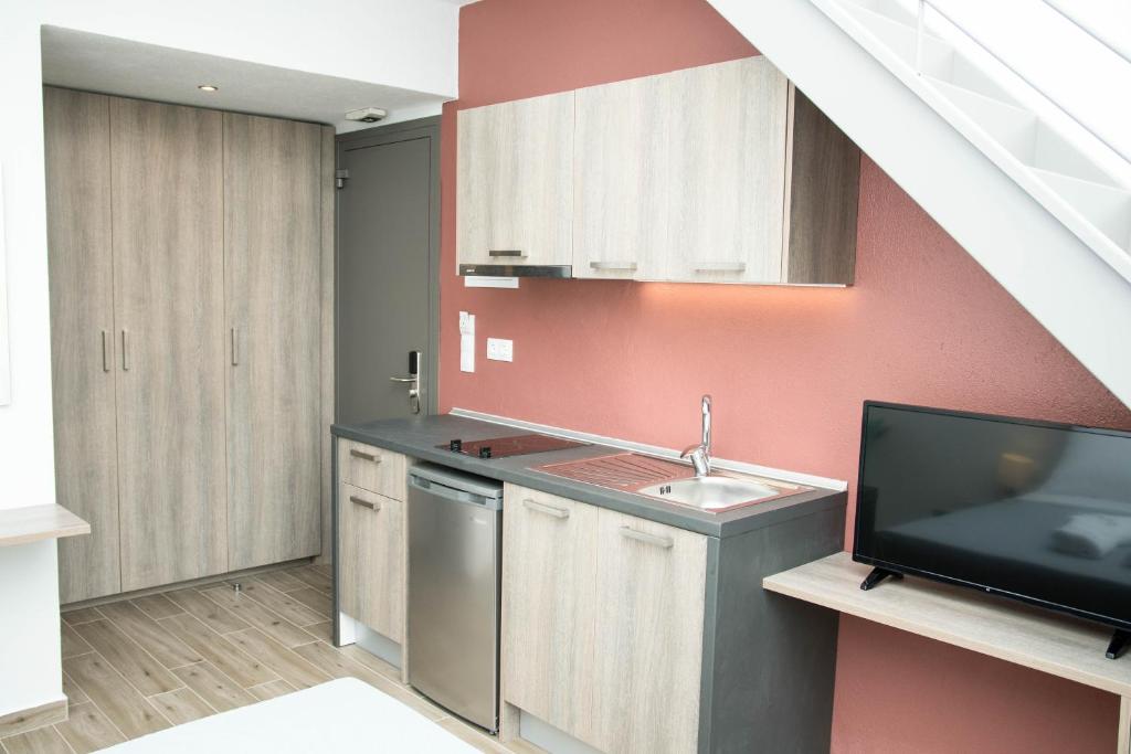 Aelia Luxury Apartments - 19