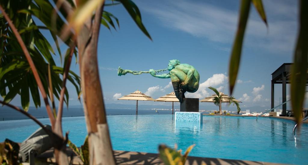 Bazén v ubytování Pinnacle Resorts 179 - Adults Only nebo v jeho okolí
