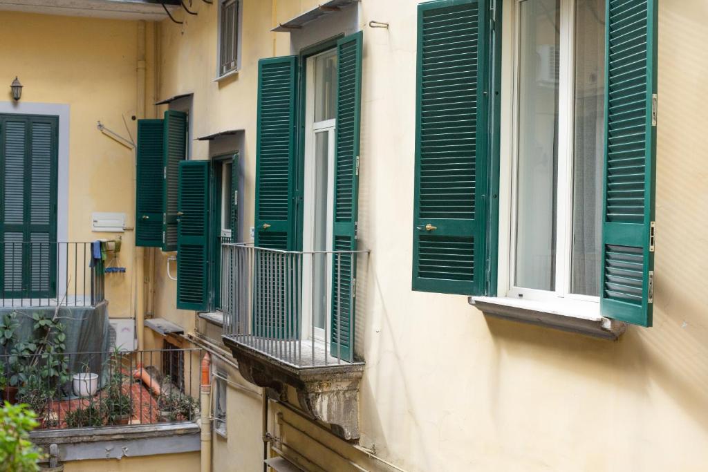 A balcony or terrace at Casa Nora Napoli