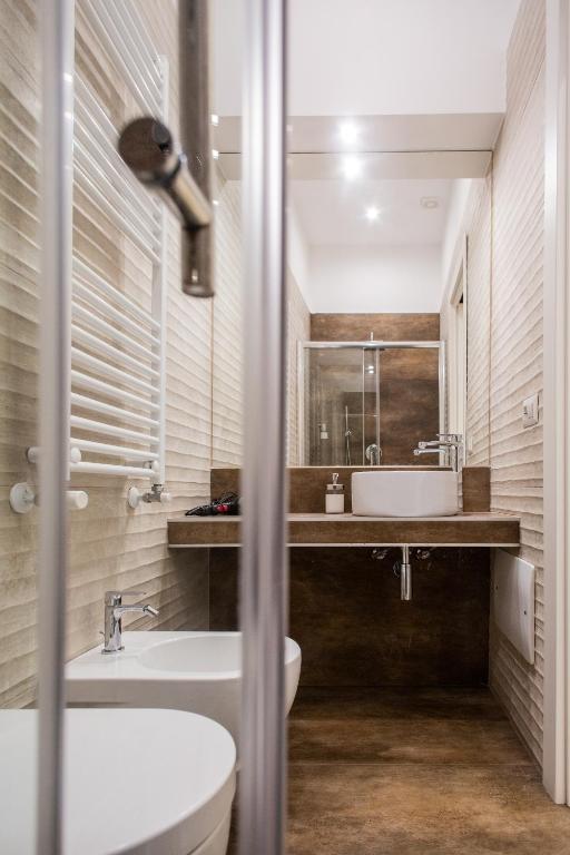 A bathroom at Casa Nora Napoli