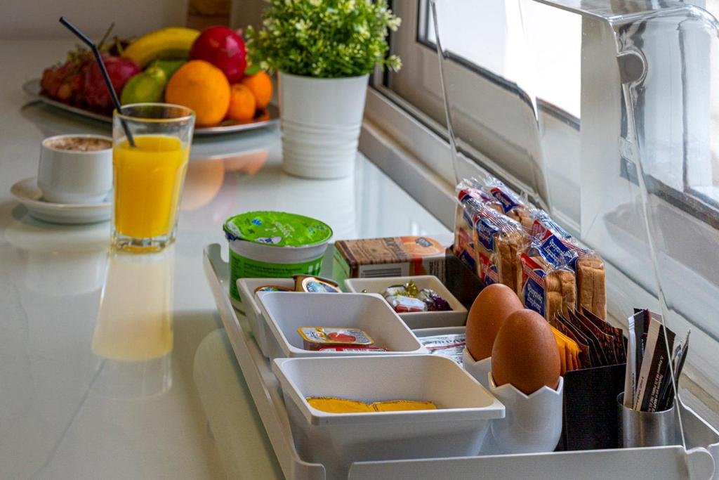 Comfort Stay Airport Studios - FREE shuttle from the Athens airport - Deluxe Double Room