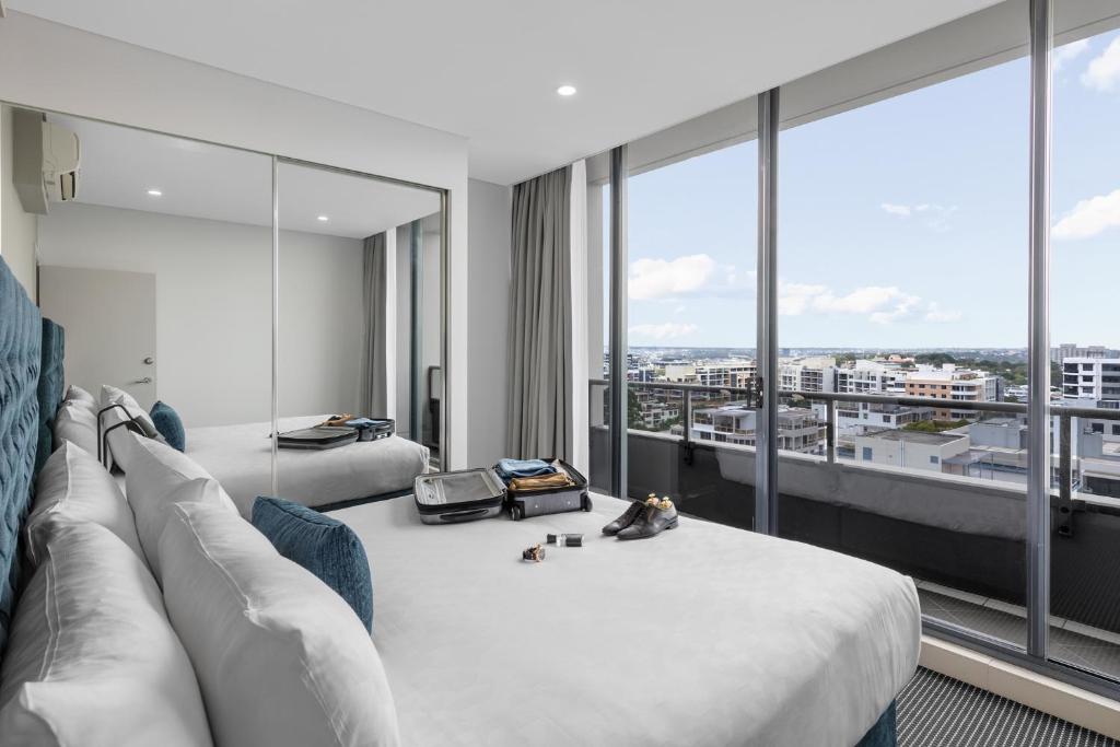 Meriton Suites Waterloo - Resim 36