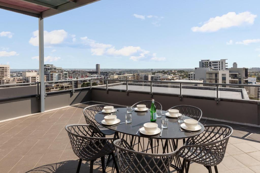 Meriton Suites Waterloo - Resim 42
