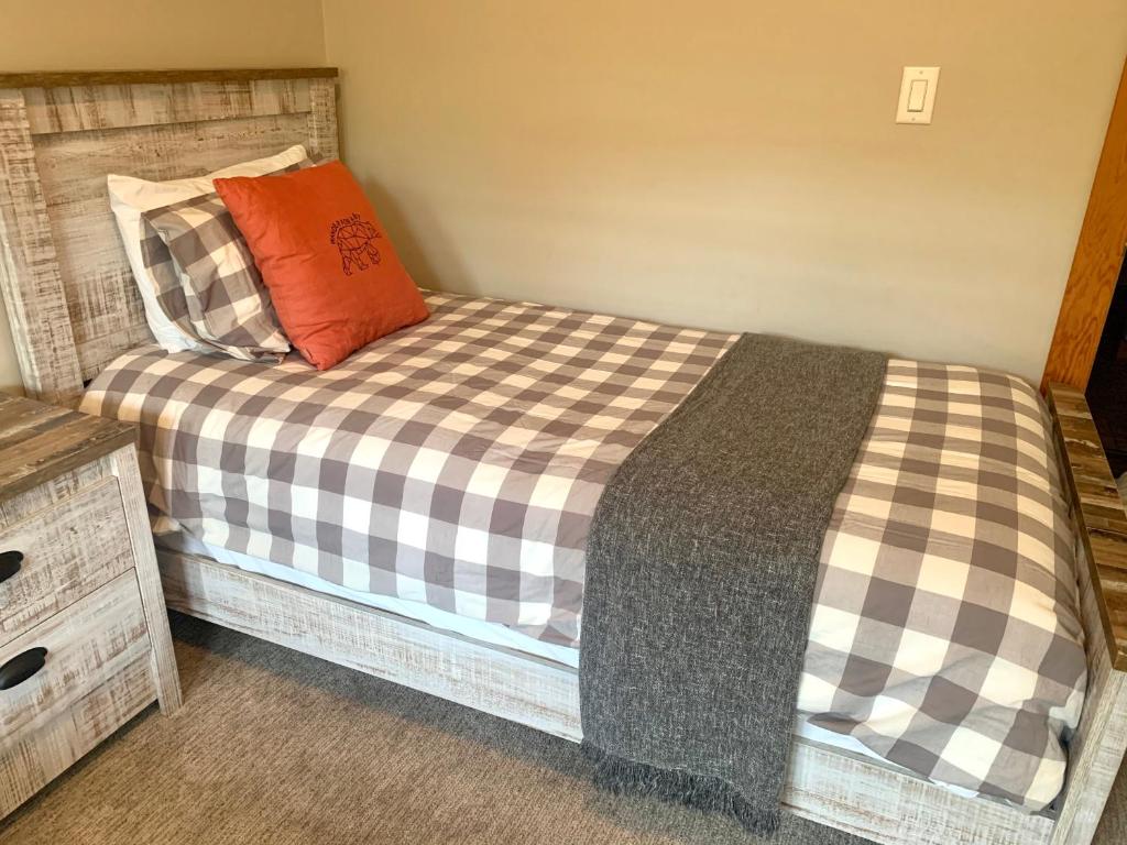 Suites with Pool & Hot tubs managed by Little Sister Getaways - Resim 14