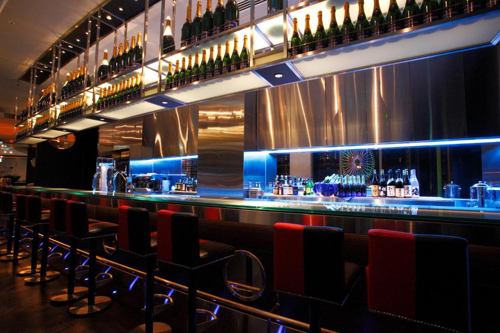 Lounge nebo bar v ubytování New Otani Inn Yokohama Premium