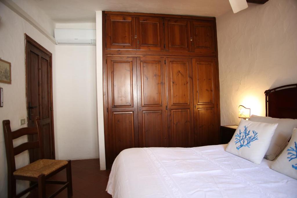 Posteľ alebo postele v izbe v ubytovaní Villa con discesa privata a mare