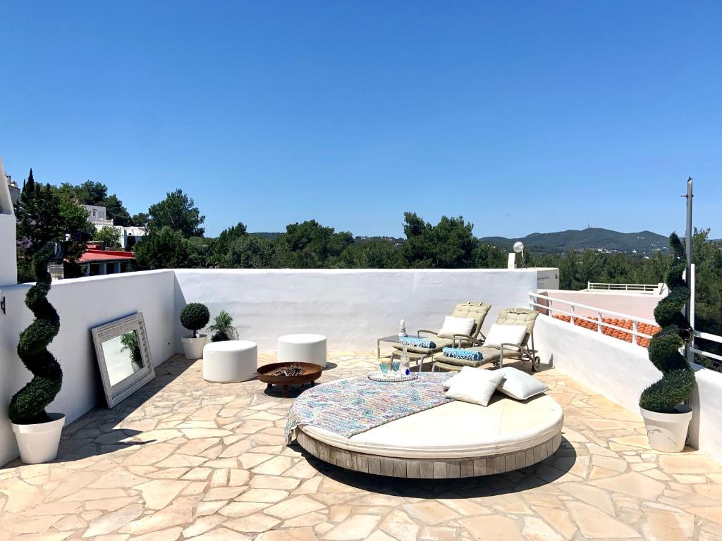 Luxury Ibiza  by the Sea - Housity