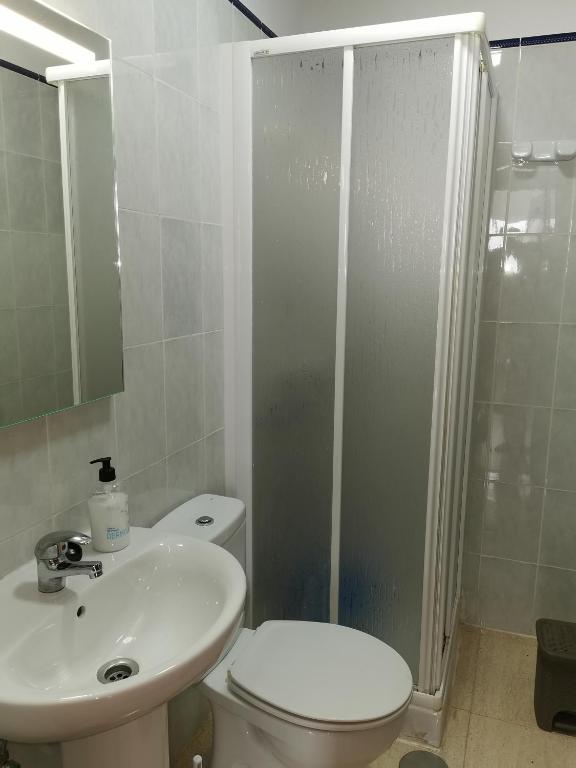 Koupelna v ubytování Habitación privada Tenefe