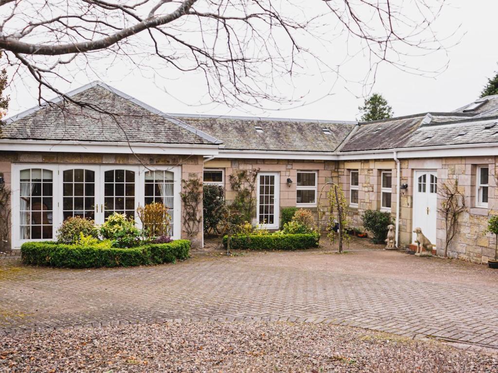 Pass the Keys Westray Lodge in St Andrews