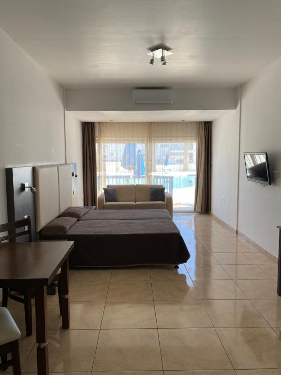 Alexia Hotel Apartments - Deluxe Studio No.110