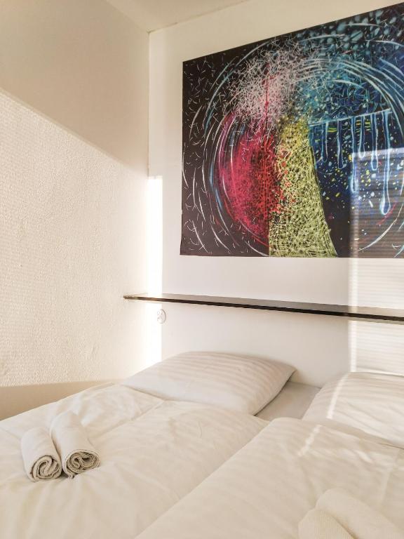 Postel nebo postele na pokoji v ubytování Yellow Apartment