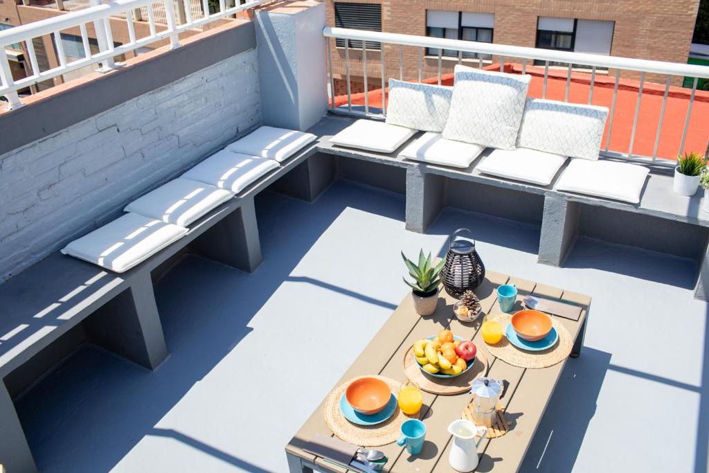 CASA FLORIT - Cabanyal 3 Bedroom WIFI AC Terrace Beach Penthouse