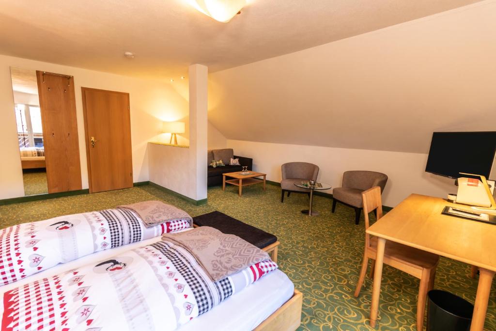 Landhotel Kühler Grund - Doppelzimmer Mit Balkon
