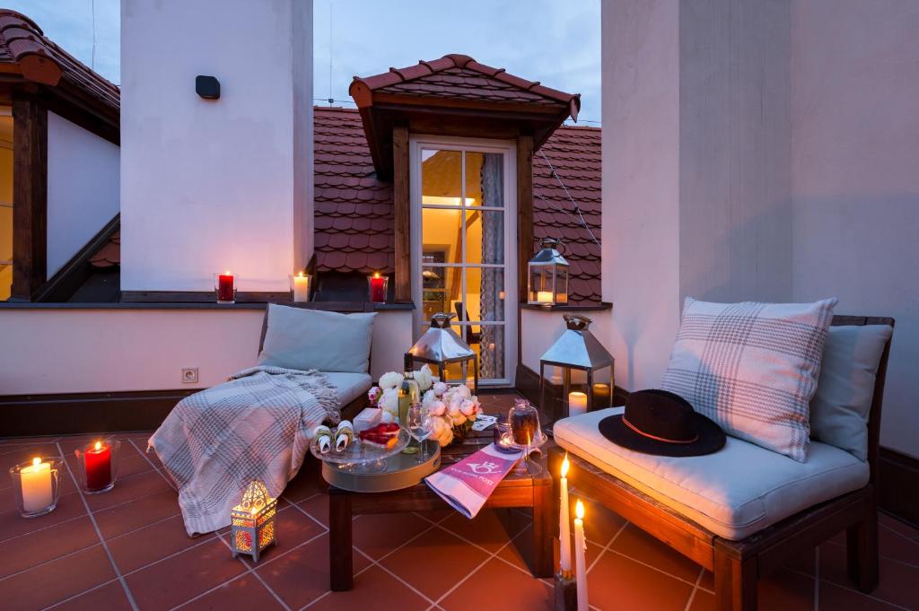 Posezení v ubytování Old Royal Post Boutique Hotel & Premium Suites