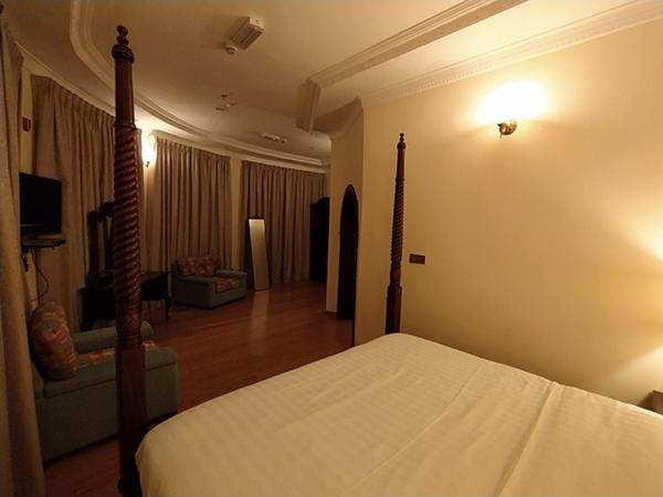 Televisyen dan/atau pusat hiburan di Al Khariss Hotel