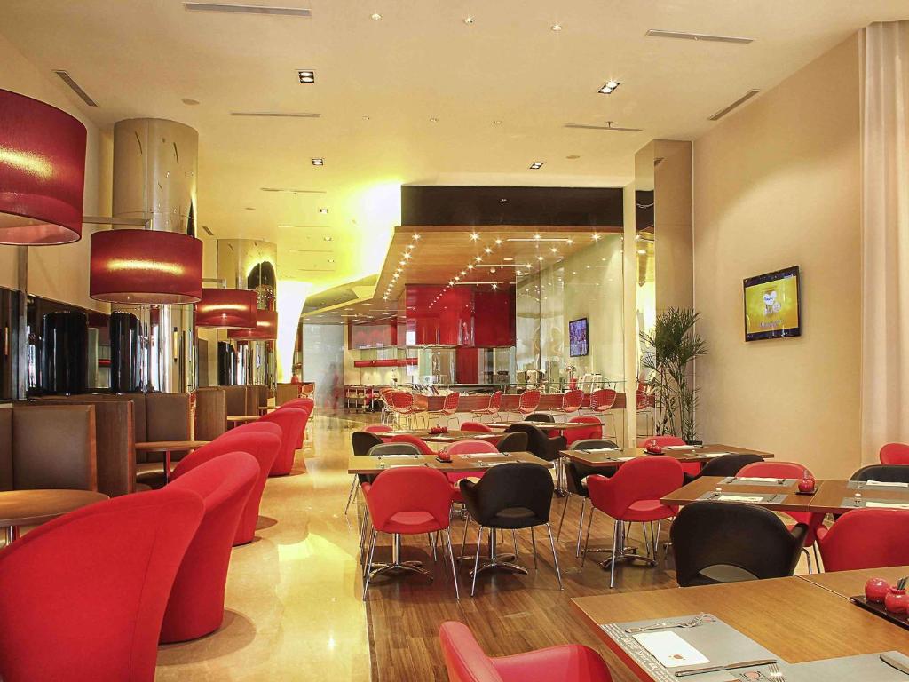 Restaurace v ubytování Ibis Bandung Trans Studio