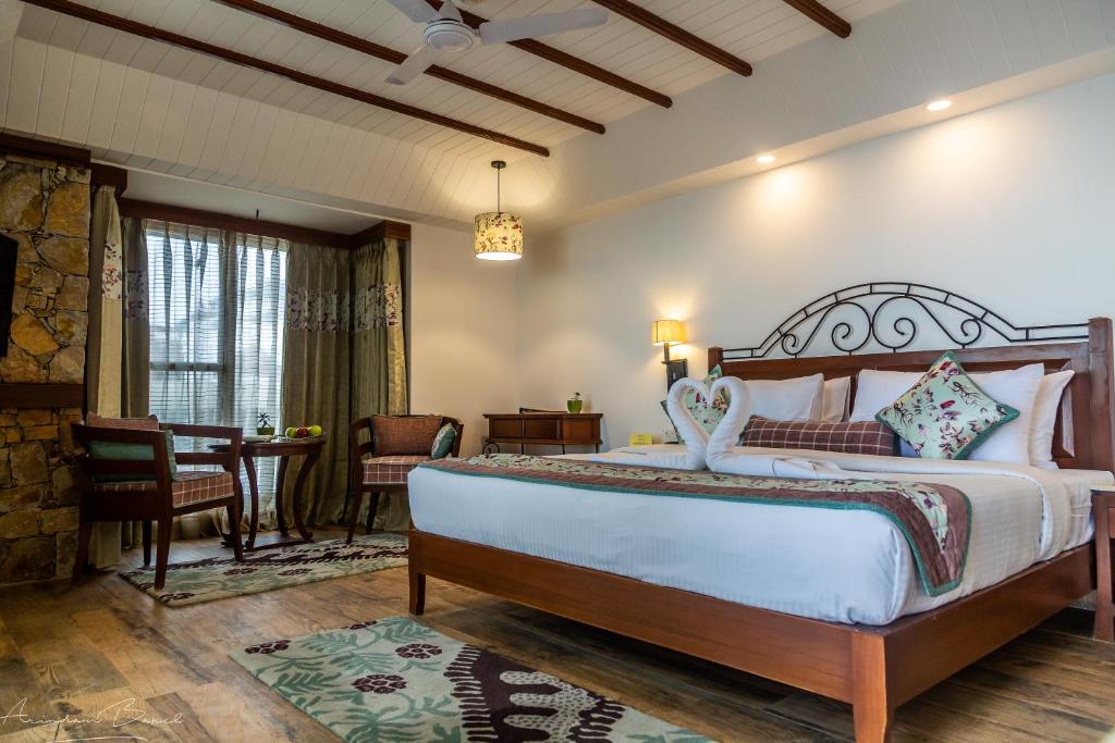 Postel nebo postele na pokoji v ubytování The Fern Brentwood Resort, Mussoorie