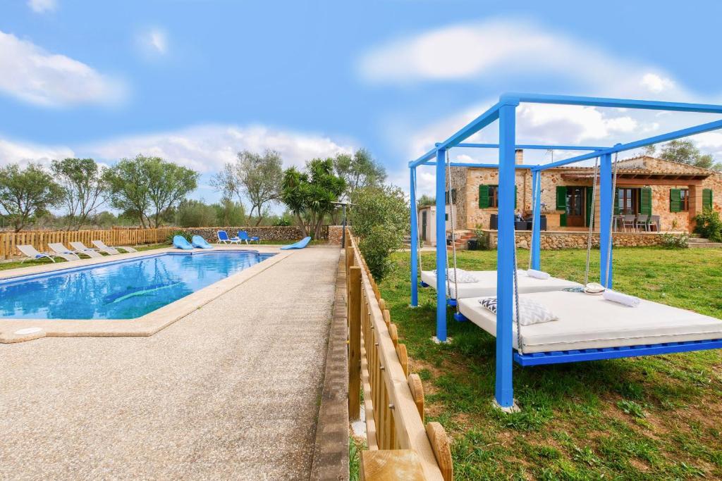 Bazén v ubytování Finca Calderitx nebo v jeho okolí