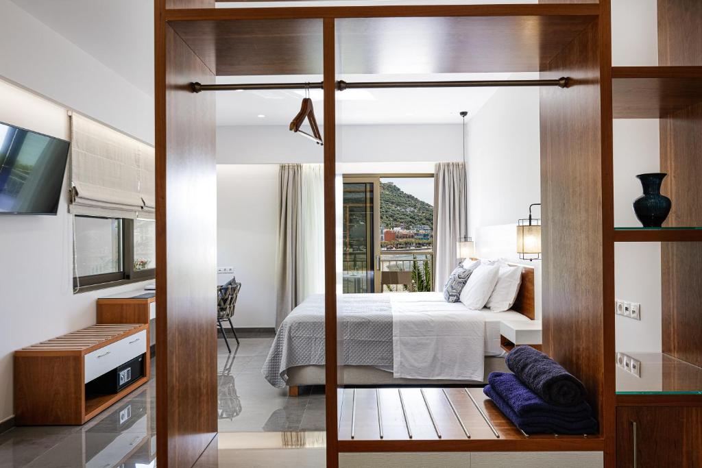 A television and/or entertainment centre at Sea View Suite "Hara" - Adults Only