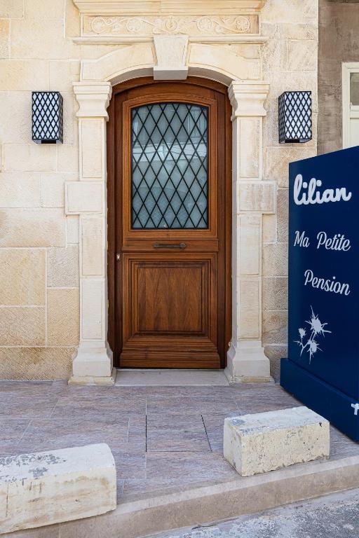 The facade or entrance of Sea View Suite "Hara" - Adults Only