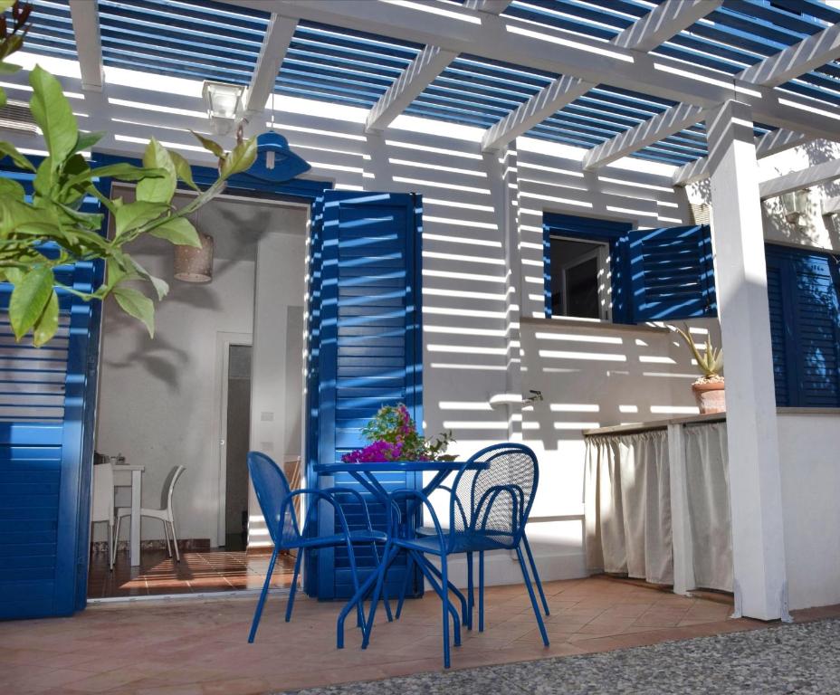 TV a/nebo společenská místnost v ubytování Favignana Casa Vacanza Orsola