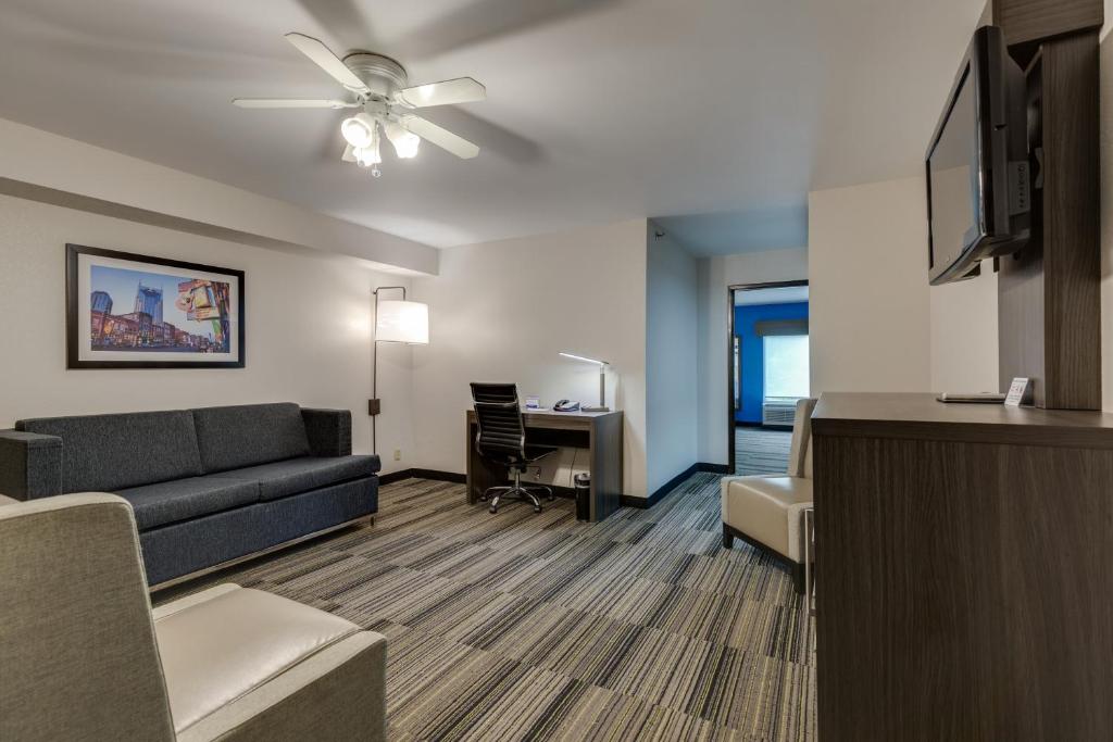 Alexis Inn and Suites Hotel - King Suite