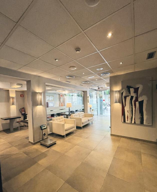 SM Hotel Sant Antoni - Resim 16
