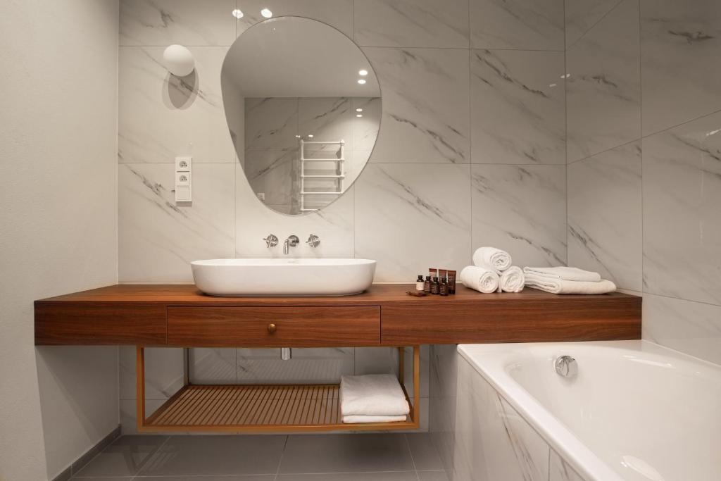 OREA Place Seno - Resim 4