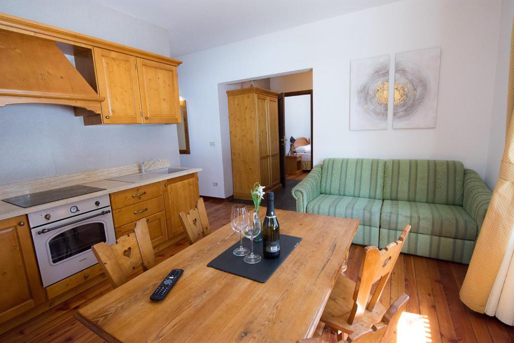 Köök või kööginurk majutusasutuses Comelico Chalet