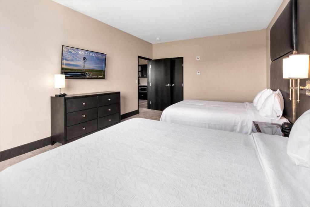 Hotel 21 photo