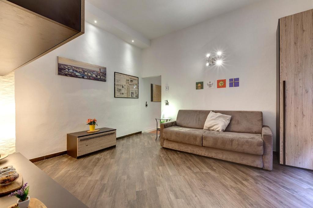 Geppi's Apartments - 4