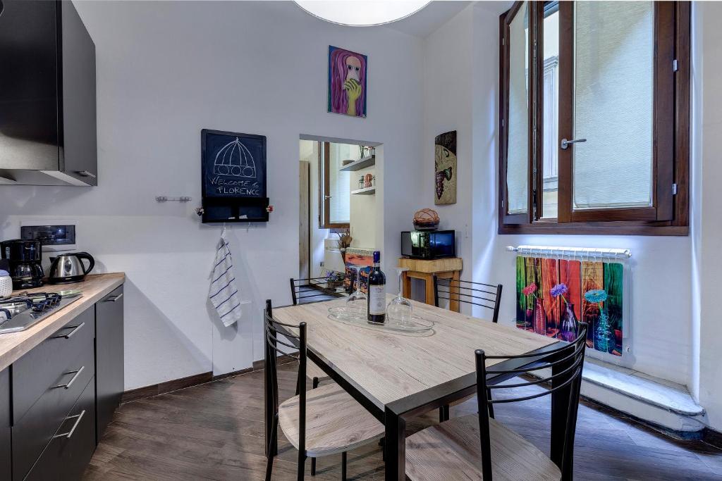 Geppi's Apartments - 6