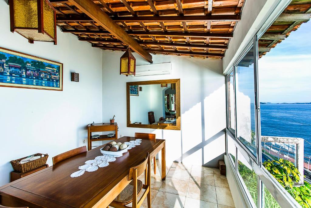  Charming Ocean Front Villa - São Conrado