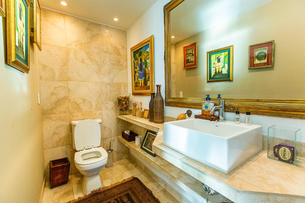  Charming Ocean Front Villa - São Conrado