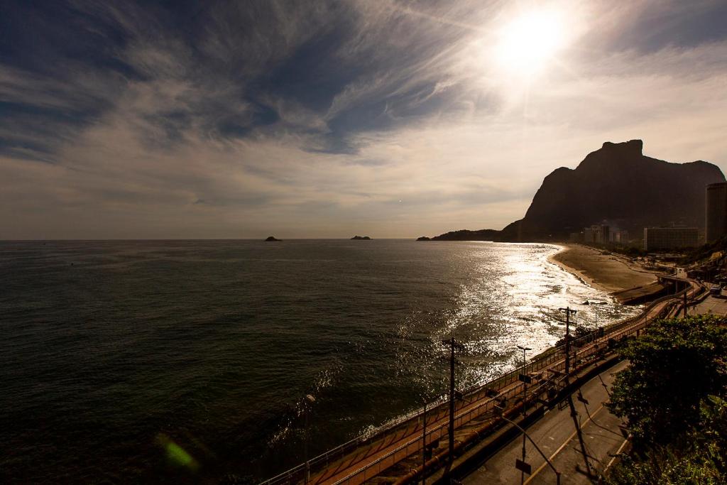  Charming Ocean Front Villa - São Conrado