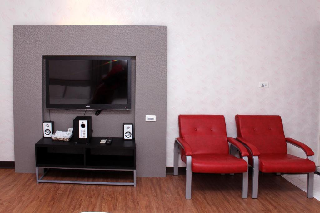 TV a/nebo společenská místnost v ubytování Lazy House