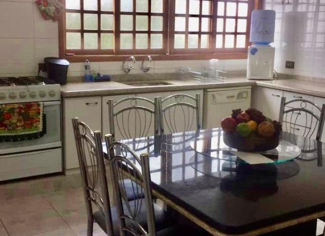  Entre Ibiuna e São Roque Casa de campo em condomínio