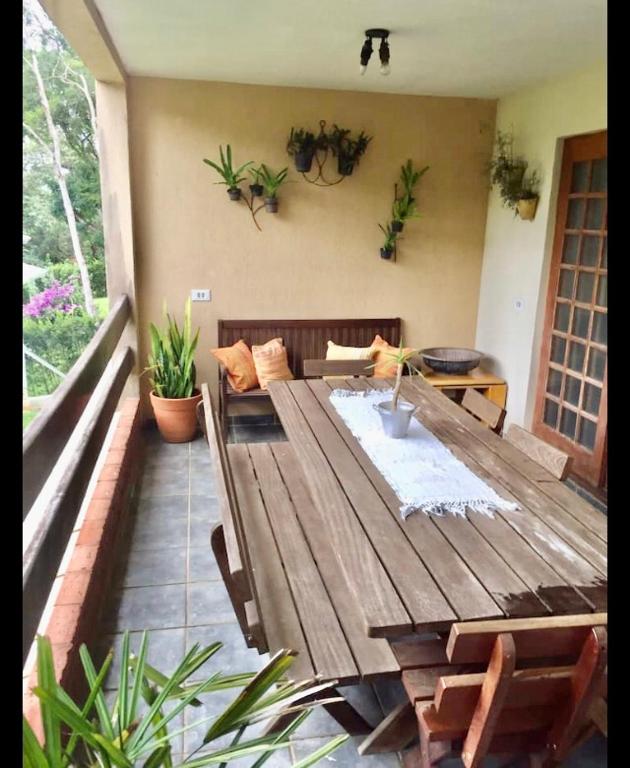  Entre Ibiuna e São Roque Casa de campo em condomínio