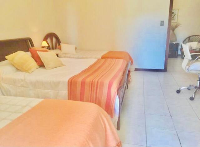  Entre Ibiuna e São Roque Casa de campo em condomínio