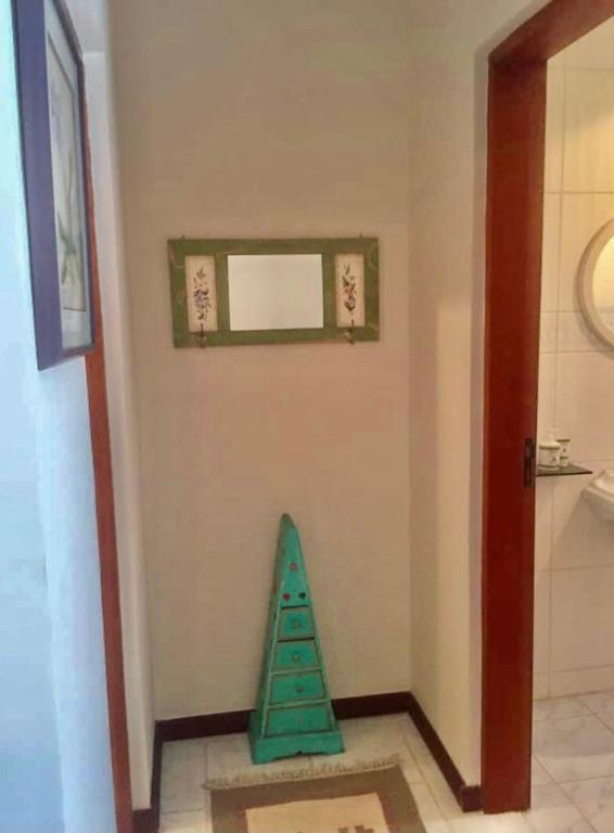  Entre Ibiuna e São Roque Casa de campo em condomínio