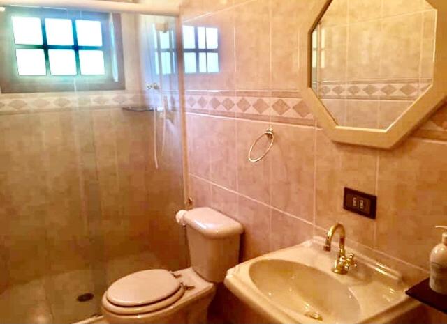  Entre Ibiuna e São Roque Casa de campo em condomínio